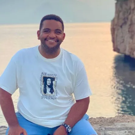 خالد المظفر - صورة من صفحته الرسمية على انستغرام