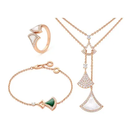 تشكيلة ديفاز دريم 2022.. مجوهراتٌ مميزة بطابعٍ أنثوي مرهف