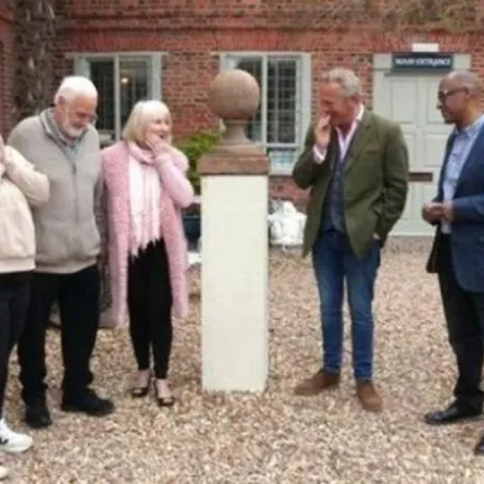 اكتشاف كنز مدفون بين النفايات في منزل ببريطانيا