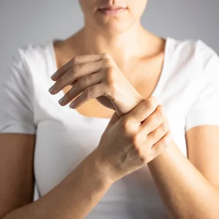 الفرق بين التهاب المفاصل والروماتيزم