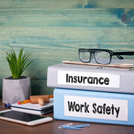 القوانين التجارية كفلت للموظفين حقوقهم في حالة الإصابة