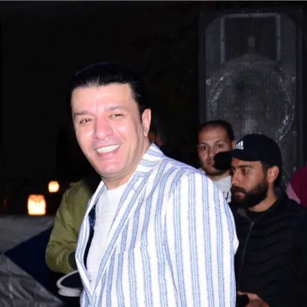 مصطفى كامل - الصورة من صفحته الرسمية على الفيس بوك