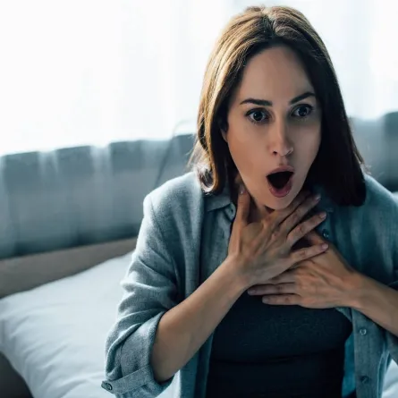 أسباب ضيق التنفس في الأماكن المغلقة