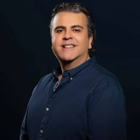 جمال سنان - صورة من صفحته الرسمية على انستغرام