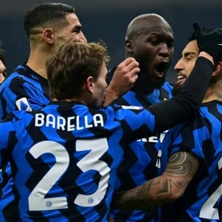 صورة للاعبي فريق إنتر ميلان الإيطالي