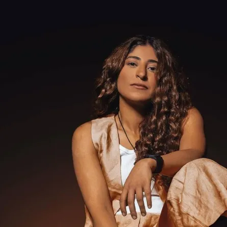 شجون الهاجري - صورة من صفحته الرسمية على انستغرام