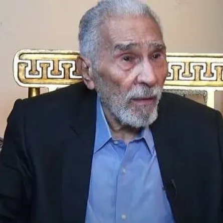 الفنان عبد الرحمن أبو زهرة  خلال لقائه في برنامج " 90 دقيقة"-   لقطة شاشة من قناة المحور