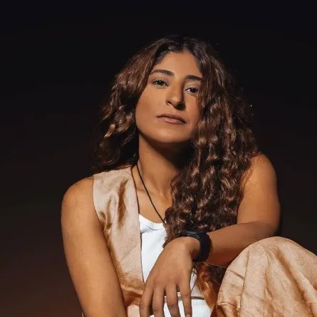 شجون الهاجري - صورة من صفحتها الرسمية على انستغرام