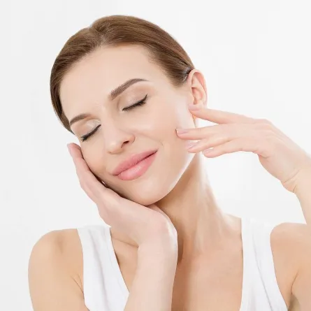 إخفاء علامات الشيخوخة بالمكياج