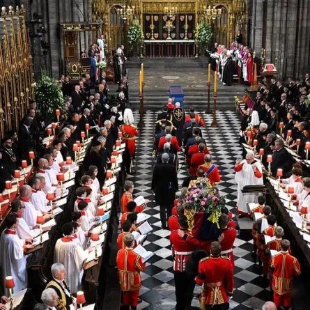 جنازة الملكة إليزابيث 