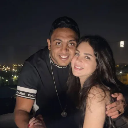 محمد أسامة أوس أوس  وزوجته - الصورة من حسابه على انستغرام