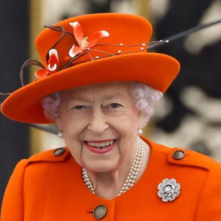 الملكة إليزابيث 