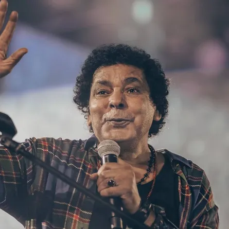 محمد منير - صورة من حسابه على فيسبوك