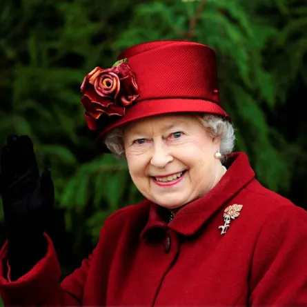 الملكة إليزابيث