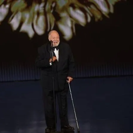 يحيى الفخراني خلال حفل مهرجان القاهرة للدراما  - صورة من صفحة المهرجان على فيسبوك