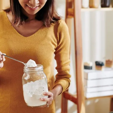 مسحوق صودا الخبز ضارّ بالأسطح الزجاج والسيراميك والألمنيوم والخشب