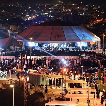 فنون شعبية وفلكلورات ومعارض ضمن احتفالات عسير باليوم الوطني - الصورة من "واس"