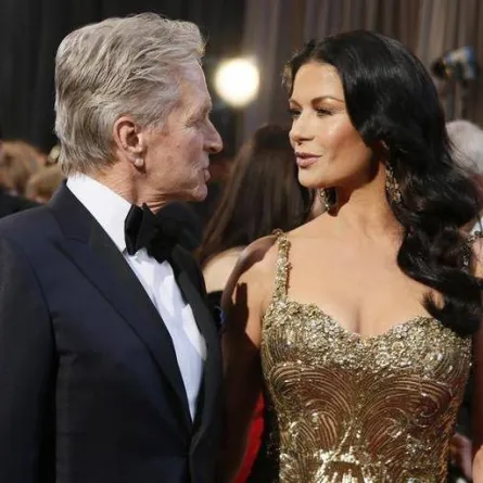 كاثرين زيتاجونز ومايكل دوغلاس