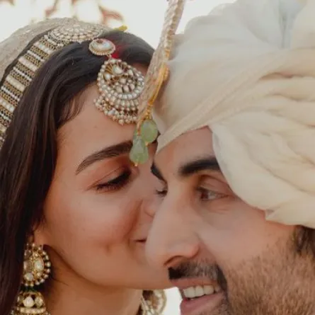 عليا بهات ورانبير كابور - الصورة من حساب النجمة على إنستغرام