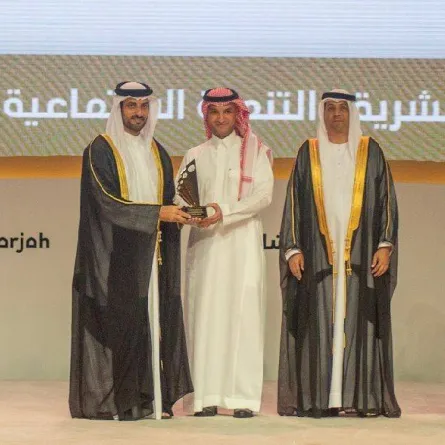 وزارة الموارد البشرية والتنمية الاجتماعية تحصد المركزين الأول والثاني في جوائز الاتصال الحكومي في جوائز الشارقة