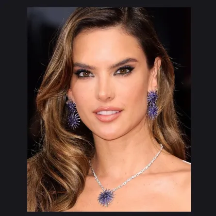 مجوهرات أليسانرا أمبروسيو Alessandra Ambrosio -الصورة من حساب النجمة على انستغرام