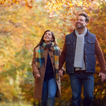 أفكار لقضاء شهر عسل مثالي في فصل الخريف