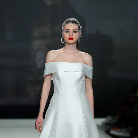 فساتين زفاف من دون تطريز 2023، من موديكا Modeca