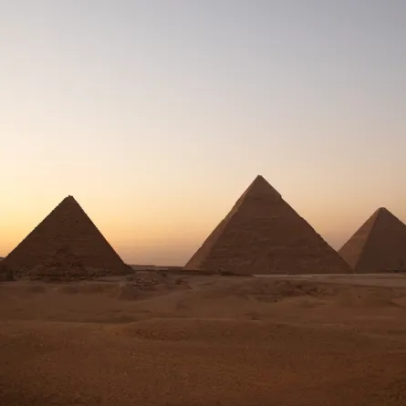 عرض مجموعة "ديور" للرجال لموسم خريف 2023 سيجري في مصر