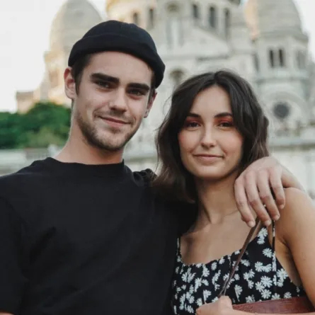 علامات تدل على أن هذا الشخص هو نصفك الآخر