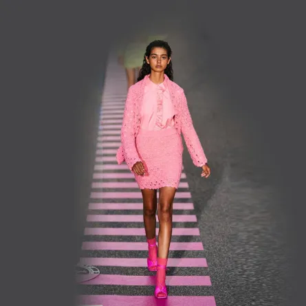 أجمل موديلات تنانير باللون الزهري 2022