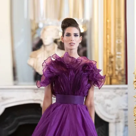 موديلات فساتين باللون البنفسجي