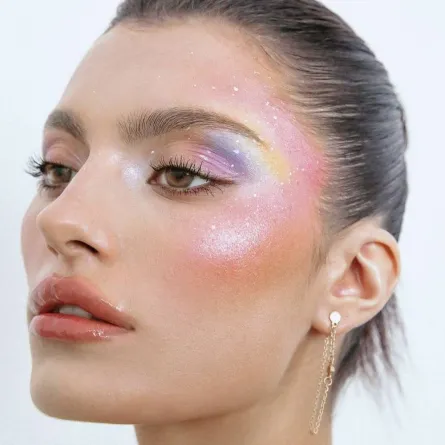 مكياج قوس قزح