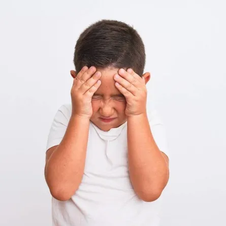 7 طرق تتغلبين بها على قلق ومخاوف طفلك