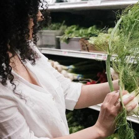 فوائد الشمر للقولون رائعة