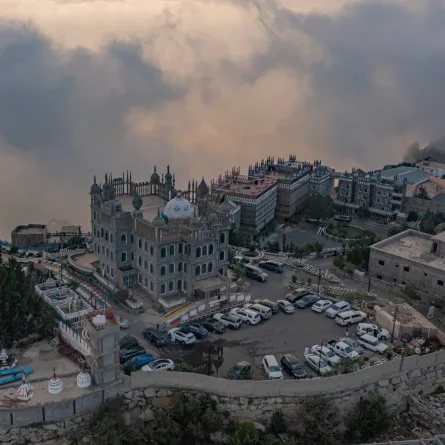 «النماص» لوحة طبيعية تعانق السحاب