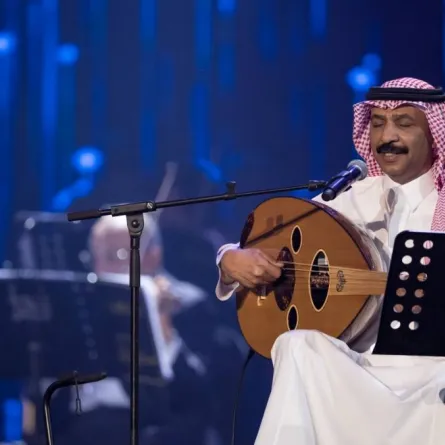 عبادي الجوهر في مهرجان الغناء بالفصحى - الصورة من حساب الفعاليات الثقافية على تويتر 