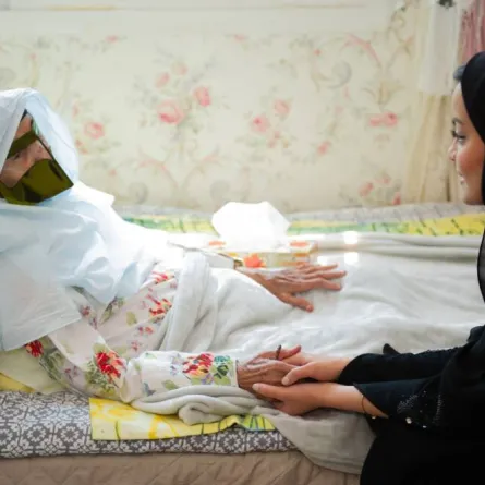  الهيئة العامة للمعاشات والتأمينات الاجتماعية  تكرم كبار السن. الصورة من "وام"