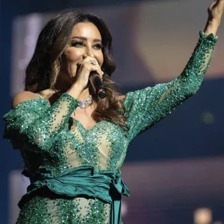 لطيفة التونسية في الليلة التونسية - الصورة من حساب معرض الرياض الدولي للكتاب في تويتر