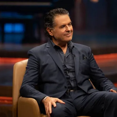 راغب علامة من كواليس الحلقة الأولى - الصورة من الشركة المنتجة للبرنامج