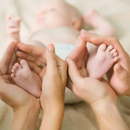 صورة تعبيرية عن حماية المولود