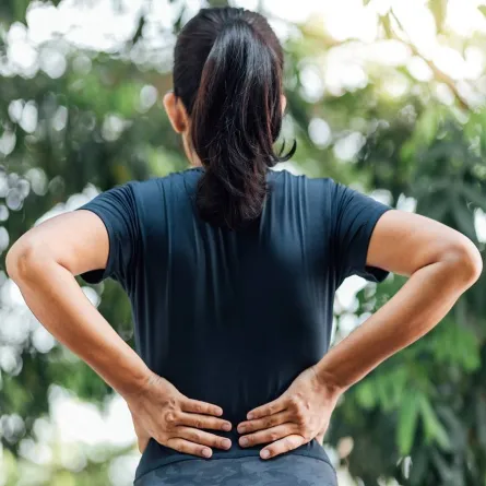 صورة لحامل تعاني من آلام الظهر