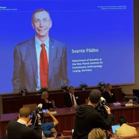 الإعلان عن فوز سفانتي بابو على جائزة نوبل في علم وظائف الأعضاء أو الطب لعام