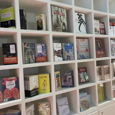 بعض الكتب المعروضة في الجناح التونسي بمعرض الرياض الدولي للكتاب