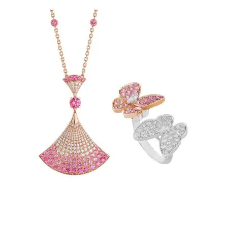 أجمل المجوهرات الوردية لشهر أكتوبر الوردي 2022