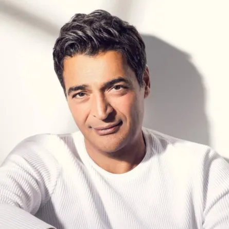 حميد الشاعري - الصورة من صفحته الرسمية على الفيس بوك