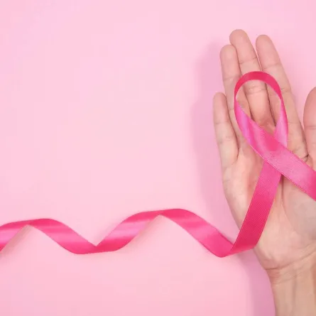 هل كتلة سرطان الثدي متحركة؟