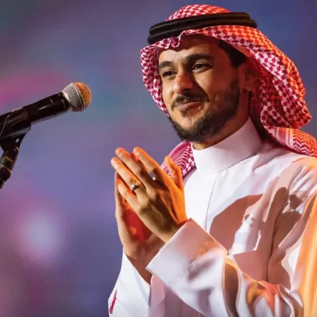 عايض- الصورة من موقع معرض الرياض الدولي للكتاب على تويتر