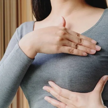 سرطان الثدي والكيس الدهني