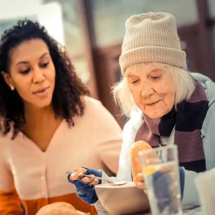 كيفية التعامل مع كبار السن نفسياً