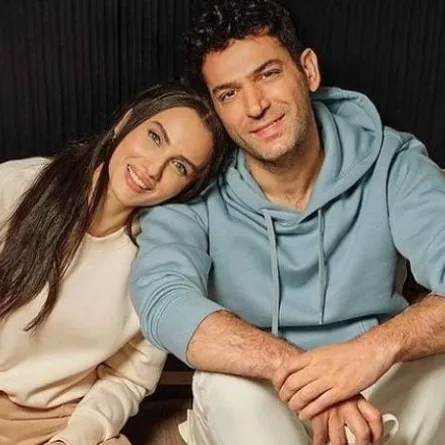 مراد يلدريم وزوجته  إيمان الباني - صورة من صفحته الرسمية على انستغرام 